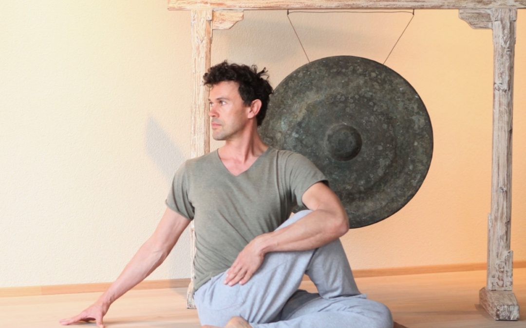 EGON CASTLUNGER | MORNING BALANCE SESSION | Good Morning Yoga 13-14-15/9
